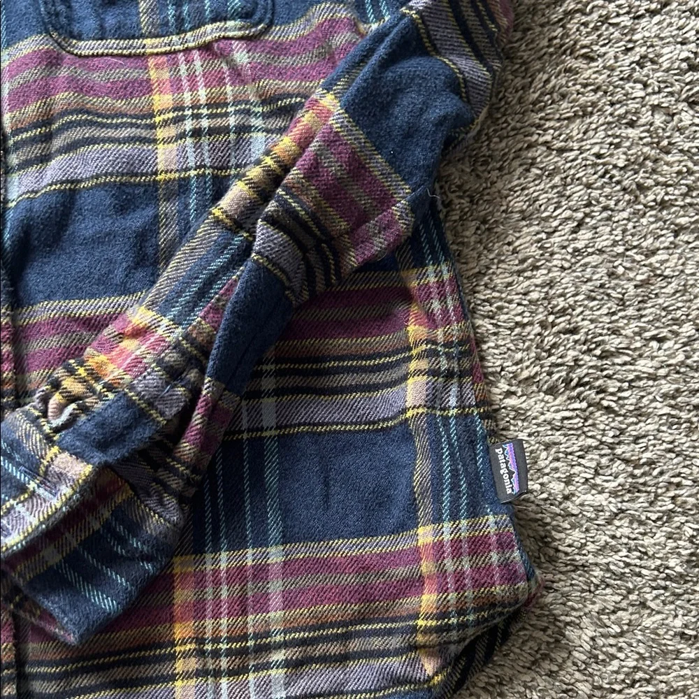 Patagonia flannel shirt - Picture 5 of 7